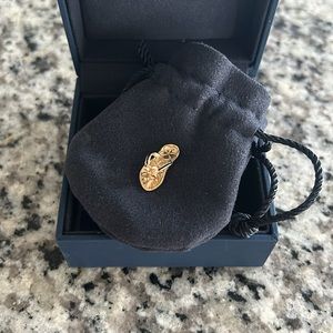 Discontinued Na hoku "slipper charm" 14k